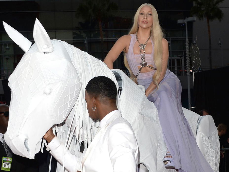 Lady Gaga bekommt ein Pferd zu Weihnachten
