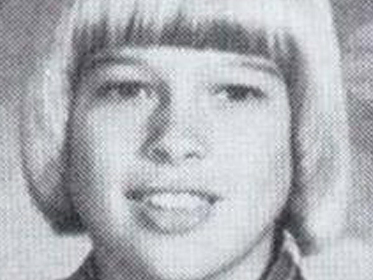 Wer versteckt sich hinter diesem High School Foto?