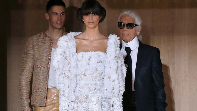 Baptiste Giabiconi, Mica Arganaraz und Karl Lagerfeld
