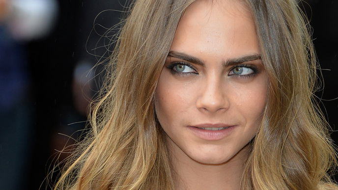 Cara Delevingne besucht in Sneakern das Weiße Haus