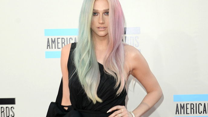 Split Hair: Haarfarben Trend 2015