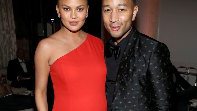 Chrissy Teigen: Shitstorm wegen Geschlechts ihres Babys