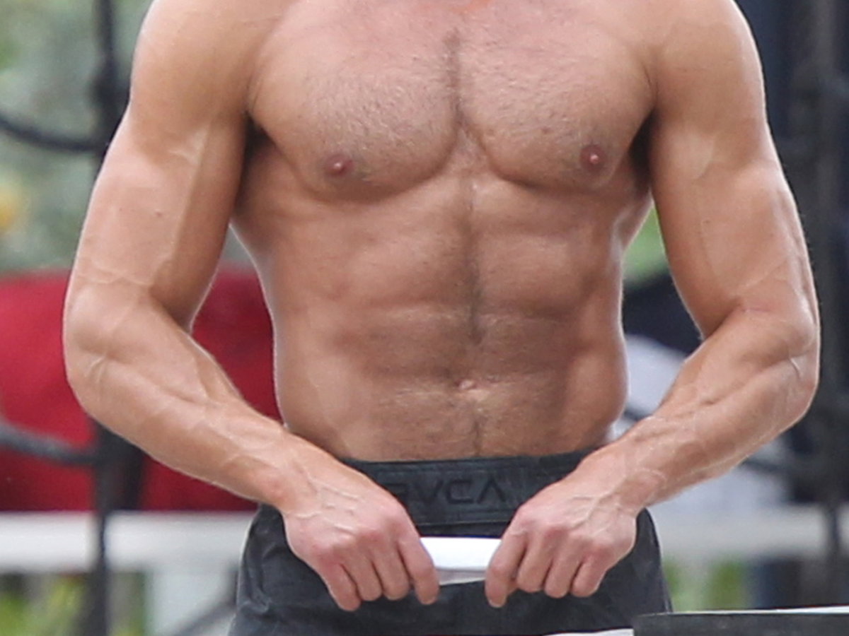 Zac-Efron-mit-Text-1500x2000