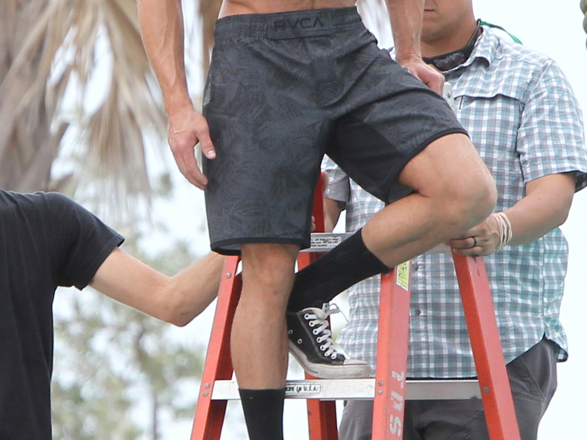 Zac-Efron-am-Set-1500x2000