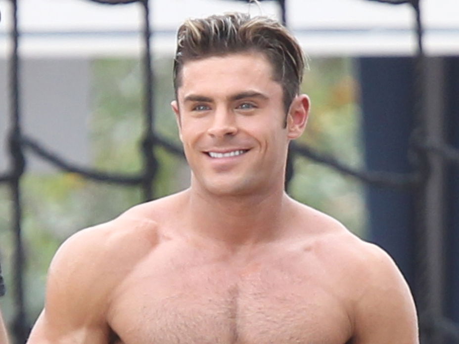 Zac-Efron-Sixpack-2000x1500