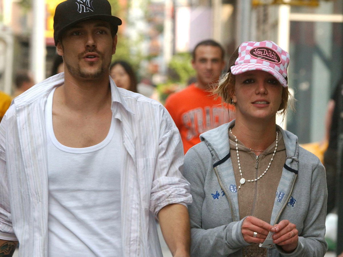 britney-spears-von-dutch