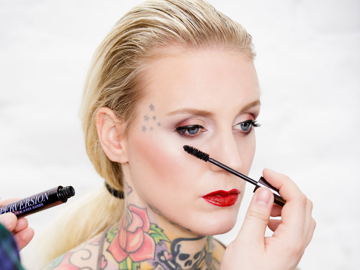 Primer und Wimpern tuschen