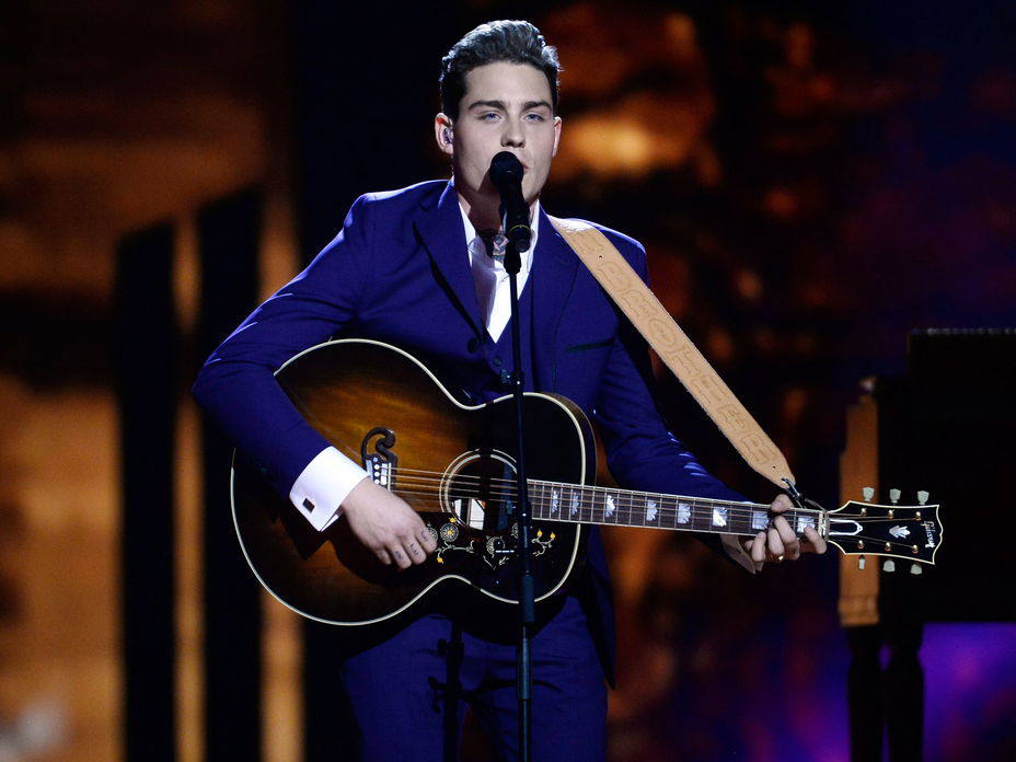 Douwe-Bob-ESC-2000x1500