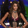 Victoria's Secret Model Taylor Hill trägt jetzt kurze Haare