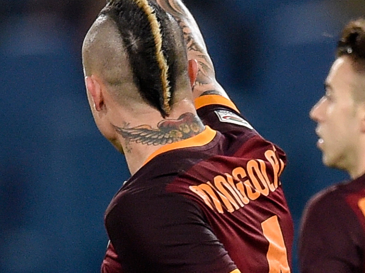 radja-nainggolan-hand-tattoo