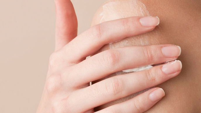 Creme im Rückruf: Diese Body Butter weist Glassplitter auf