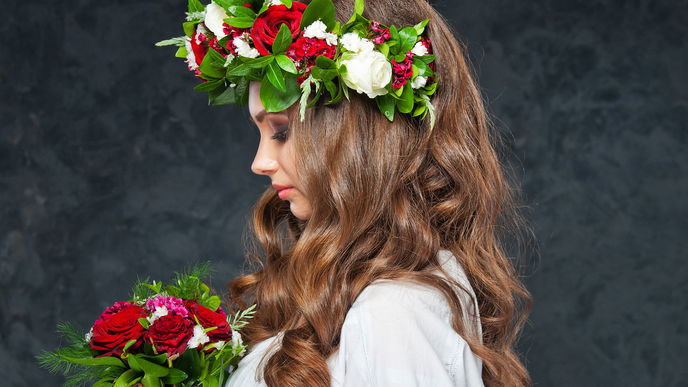 Haarkranz & Co.: Der schönste Haarschmuck mit und ohne Blumen