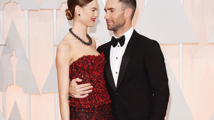Adam Levine's Tochter heißt Dusty Rose