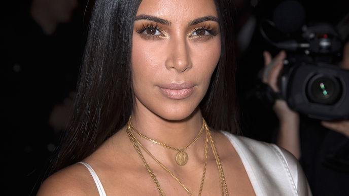 Kim Kardashian überfallen und ausgeraubt