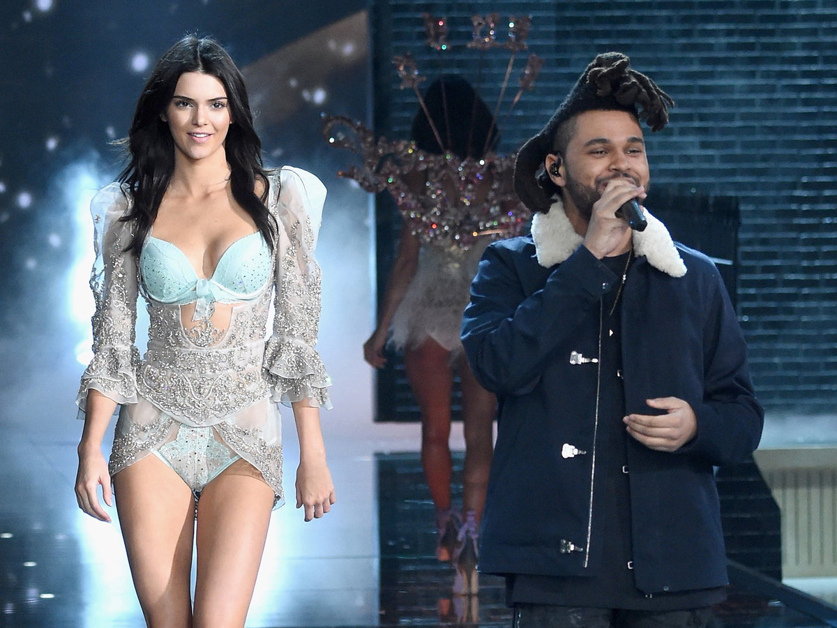Victorias-Secret-Show-Stars-2016