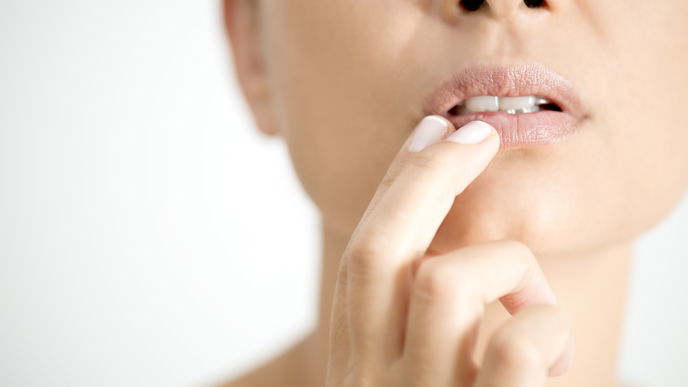 Herpes - Symptome und Behandlung