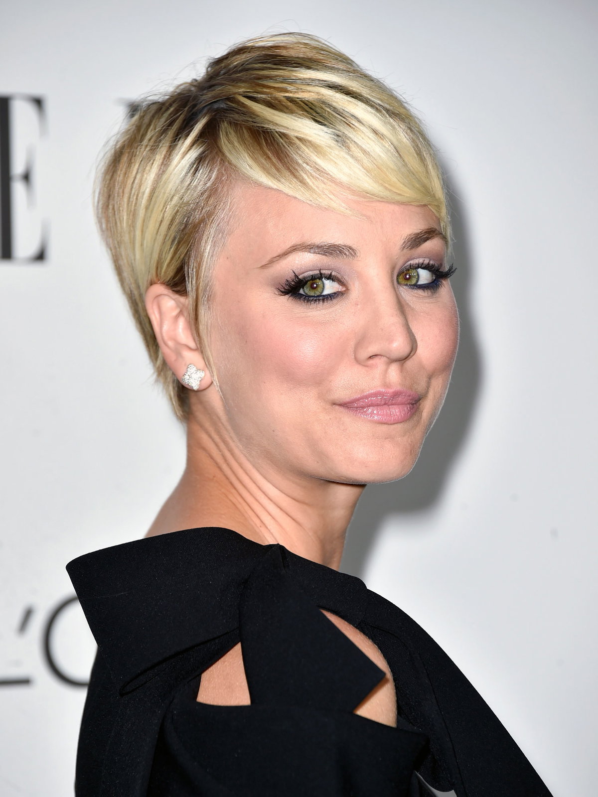 Kaley Cuoco: Pixie Cut