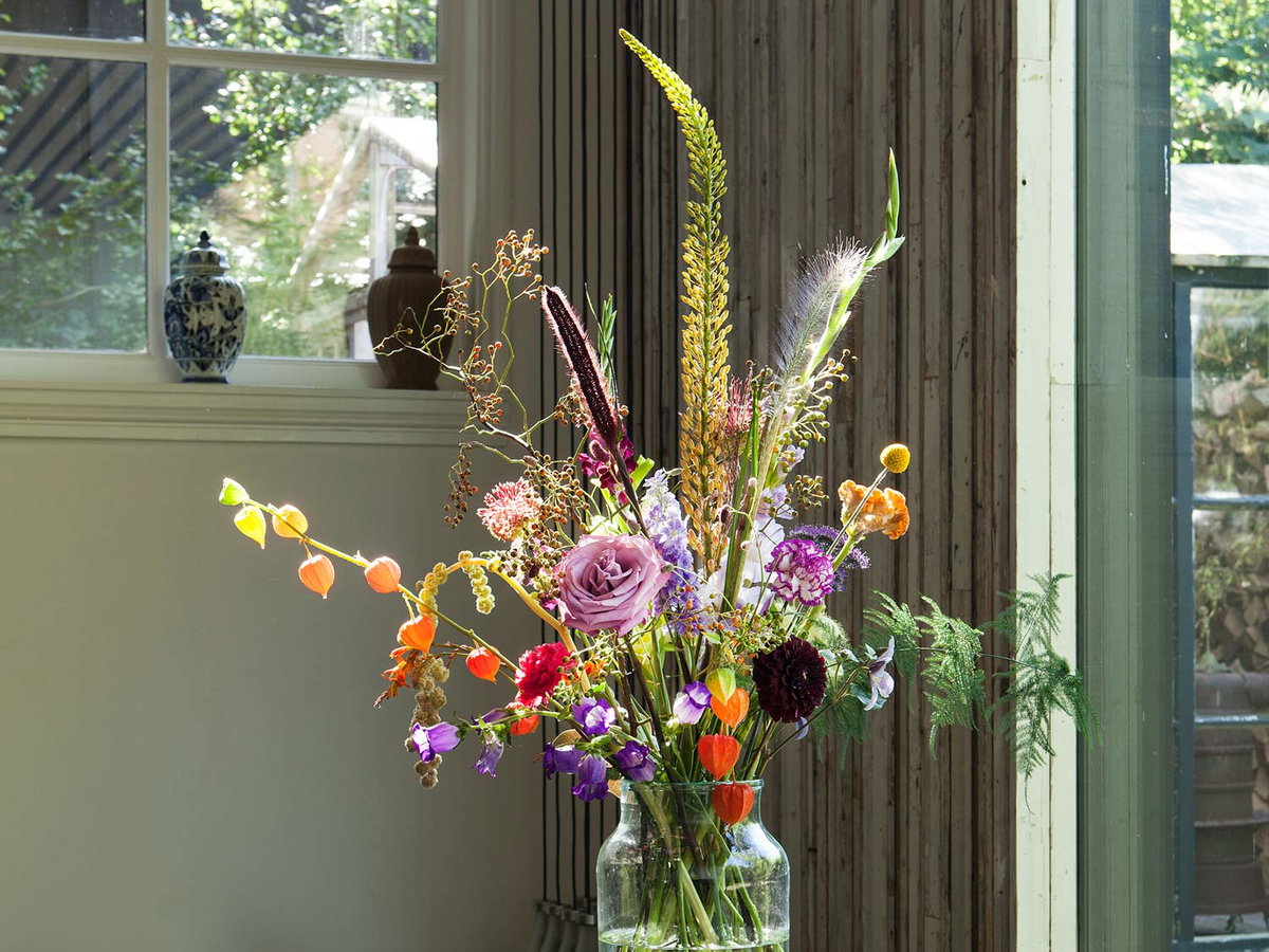 Große Blumen liegen im Trend 2017