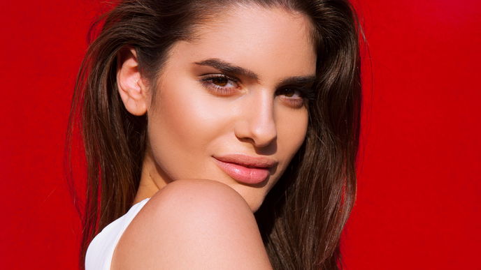 Camouflage: Make-Up und Foundation Tricks der Profis