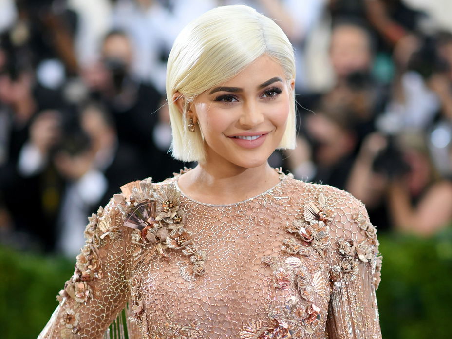 Kylie-Jenner-zeigt-ihr-echtes-Haar