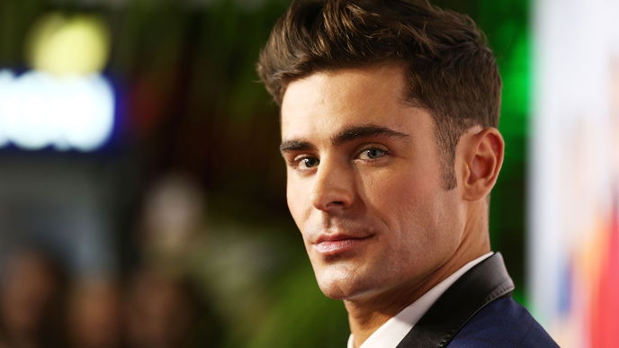 Zac Efron verpasst einem Mann ein Ganzkörper Waxing und es ist das Beste, was ihr heute sehen werdet