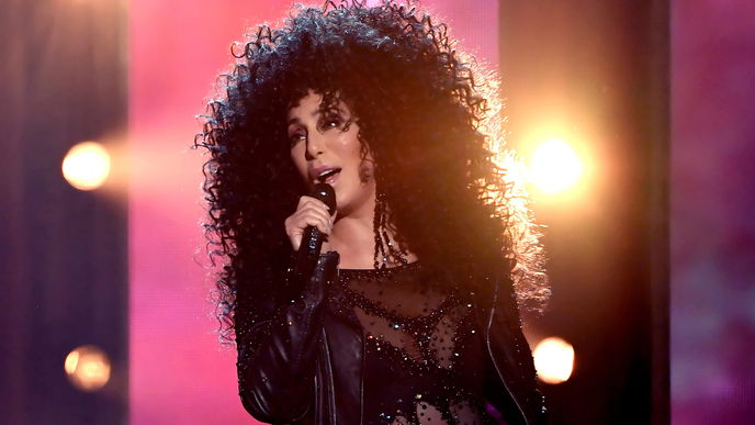 Es wird ein Musical über Cher geben und das Internet flippt aus