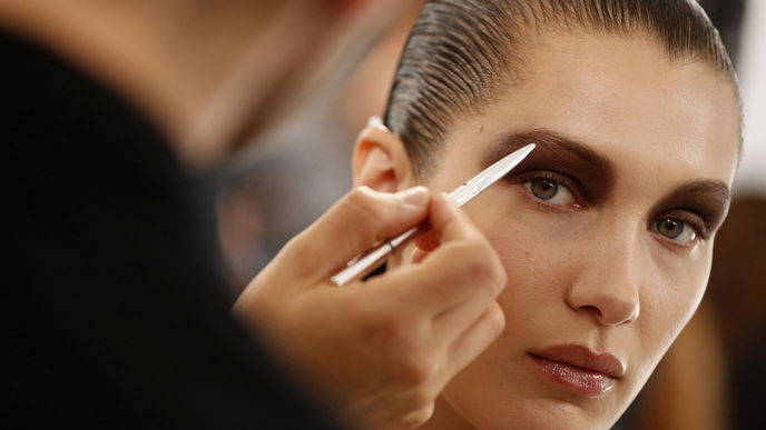 Make-up Artists verraten: Mit diesen Tools gelingt die perfekte Grundierung