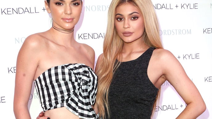 Kylie und Kendall Jenner wurden wegen dieser Shirts ausgelacht!