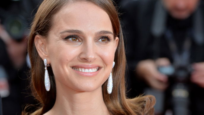 Dieser 13-jährige Junge sieht genauso aus wie Natalie Portman