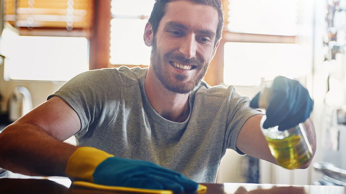 Laut Studie: Männer, die putzen, sterben früher