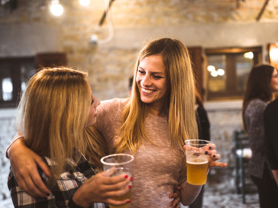 studenten die bier trinken sind erfolgreicher studie