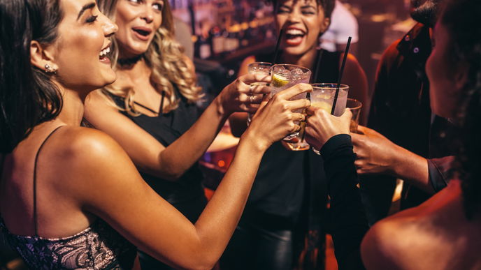 Wingwoman: Diese Aufgaben übernimmt die Verkupplerin
