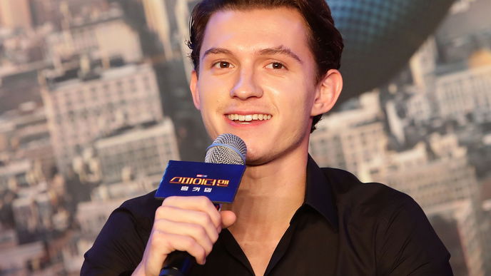 Tom Holland: Karriere, Filme, Beziehungsstatus, Privatleben & was ihr sonst noch über den Briten wissen müsst