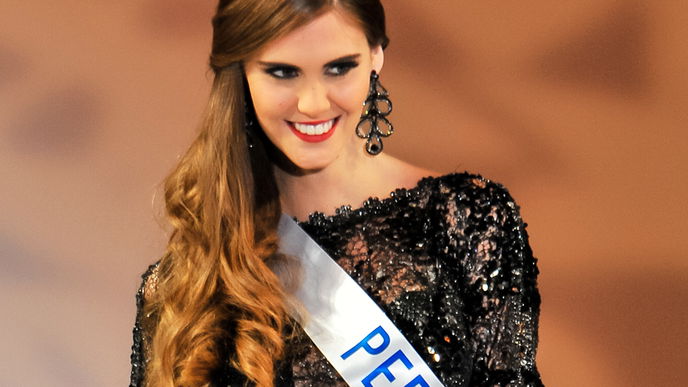 Die Teilnehmerinnen des "Miss Peru"-Schönheitswettbewerbs machen auf Gewalt gegen Frauen aufmerksam