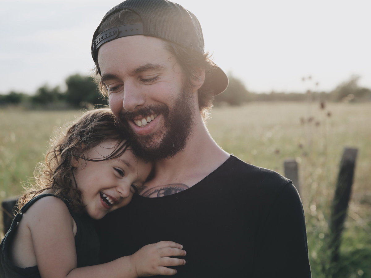 vater-mit-baby-2079773.jpg