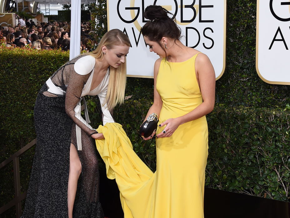 Sophie Turner Maisie Williams Kleid Hilfe