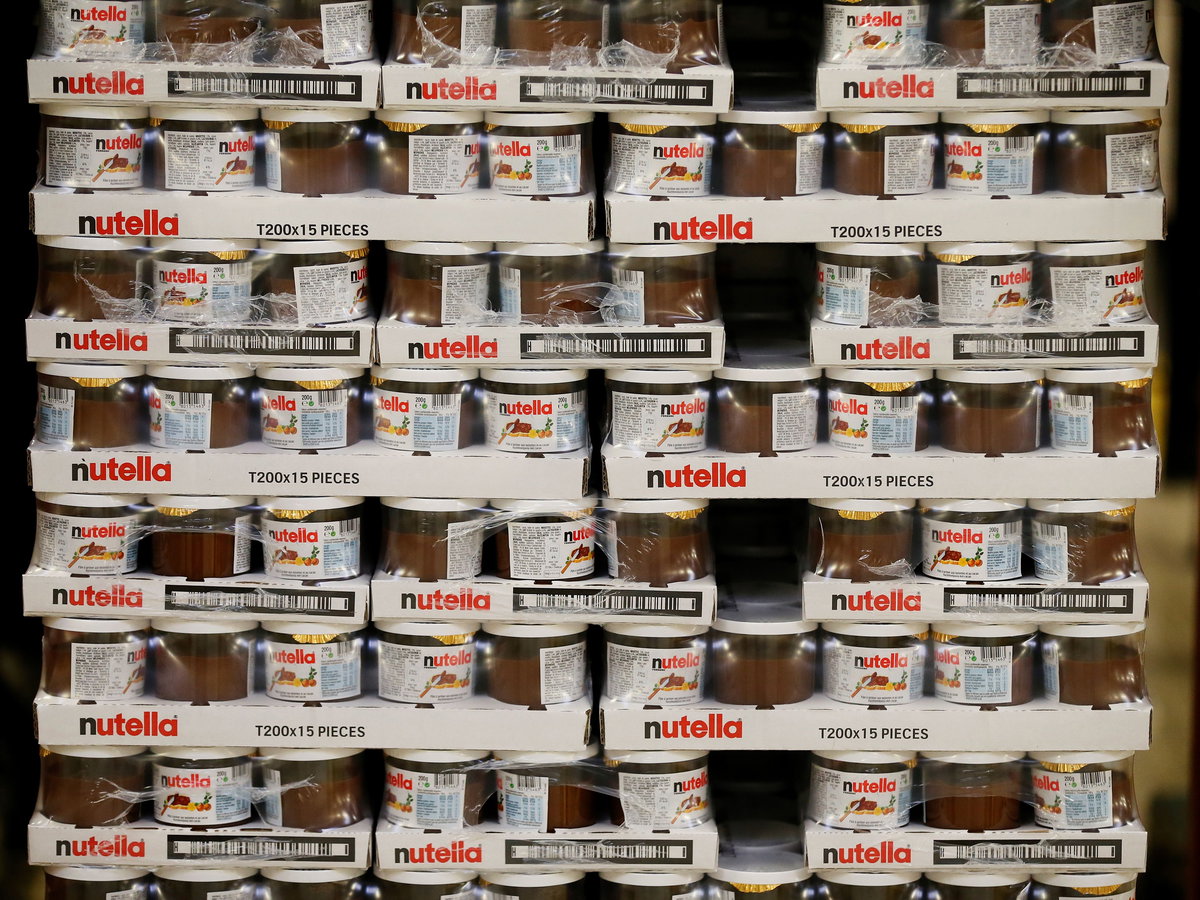 Nutella Wand Stapel