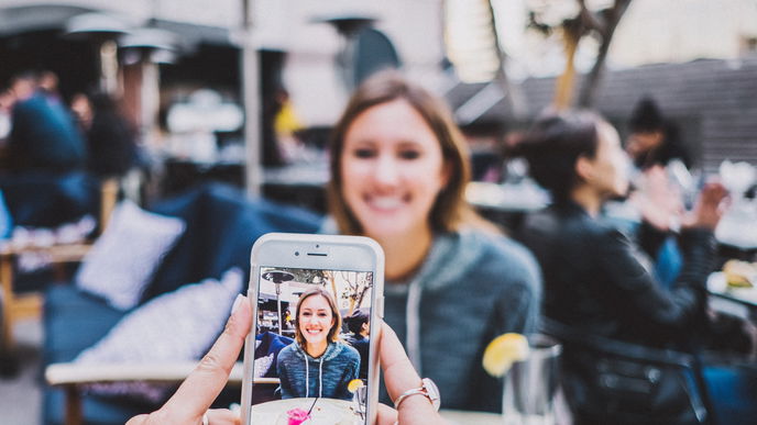 3 Profilbildfehler beim Online-Dating, die wir alle besser bleiben lassen sollten