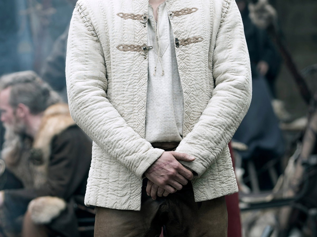 King-Arthur-1500x2000