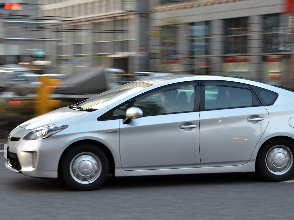 auto-legenden-toyota-prius