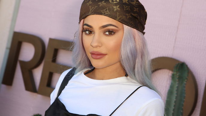 Kylie Jenners Baby Stormi launcht Beauty-Kampagne 