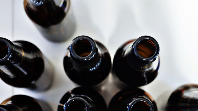 Es gibt jetzt glitzerndes Bier und wir haben auf einmal Durst bekommen!