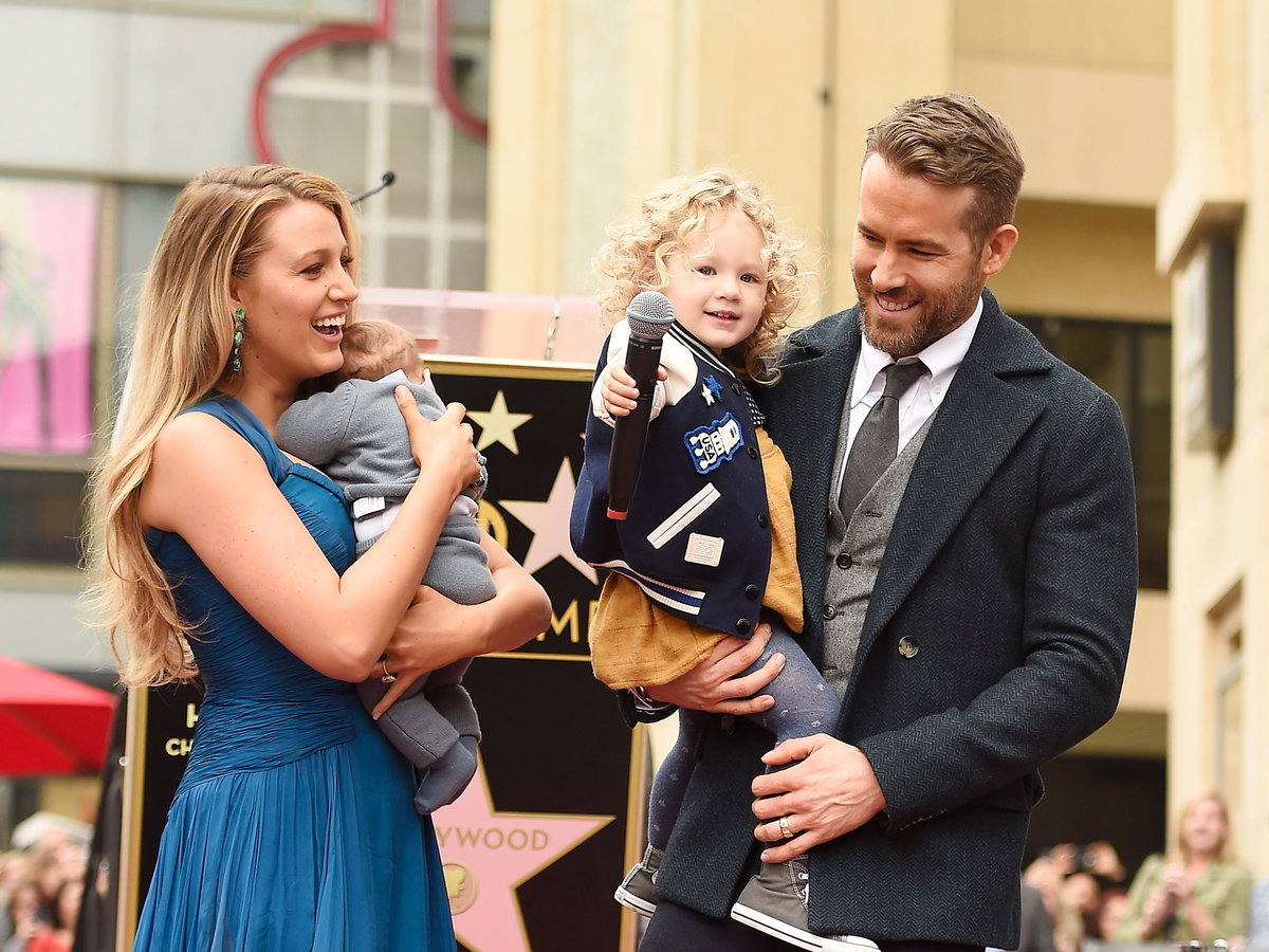 ryan-reynolds-promi-väter-papa