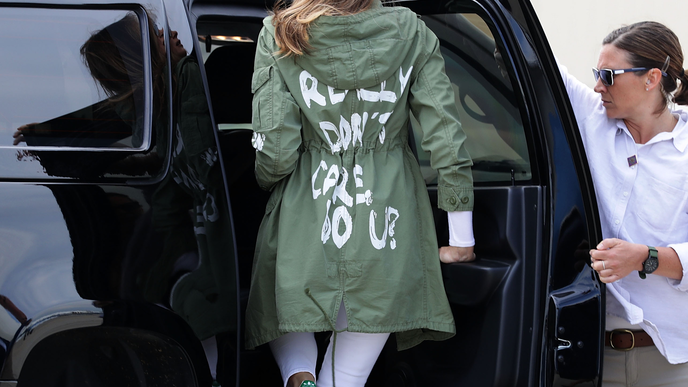 Melania Trump: Shitstorm wegen „Ist mir egal“-Jacke