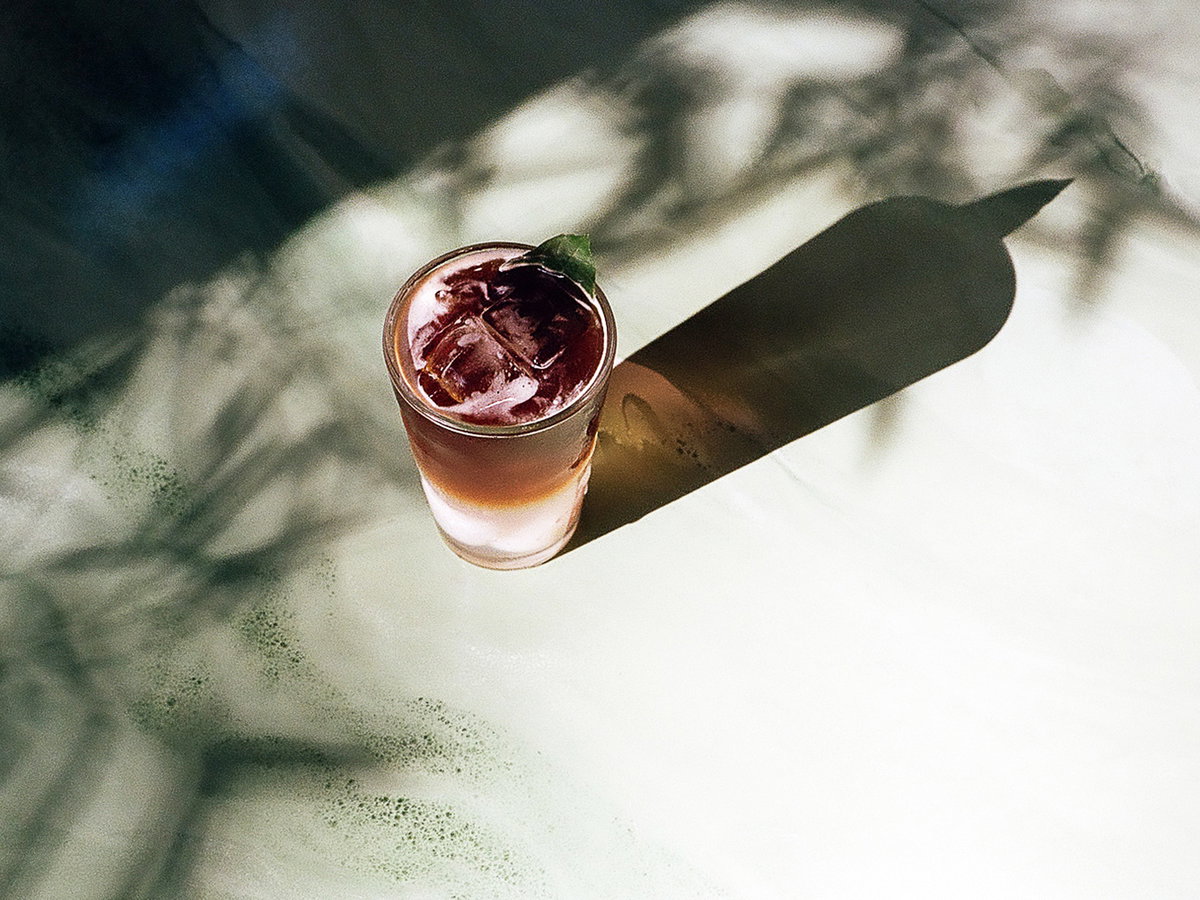 Dieser Lychee-Eiskaffee rettet uns durch heiße Sommertage