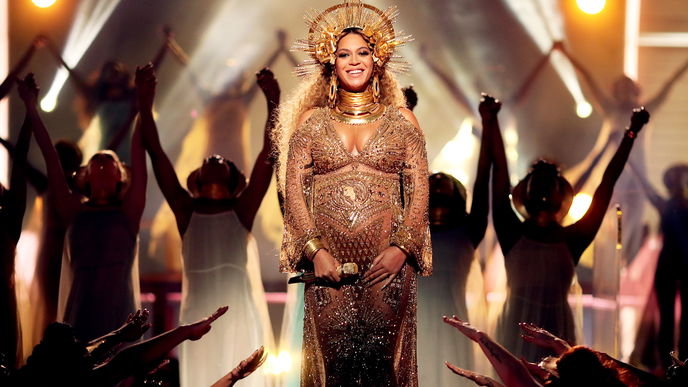 Beyoncé zeigt seltenes Foto von ihren Zwillingen Rumi und Sir