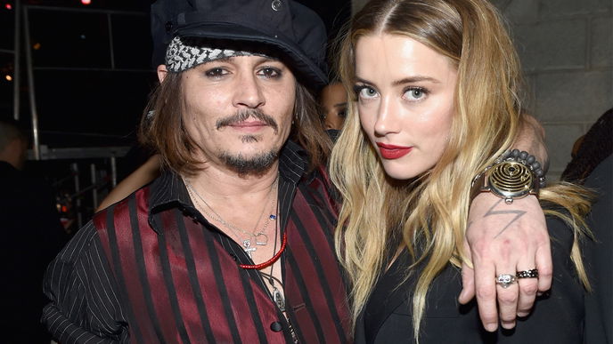 Betrog Amber Heard Johnny Depp schon kurz nach der Hochzeit?