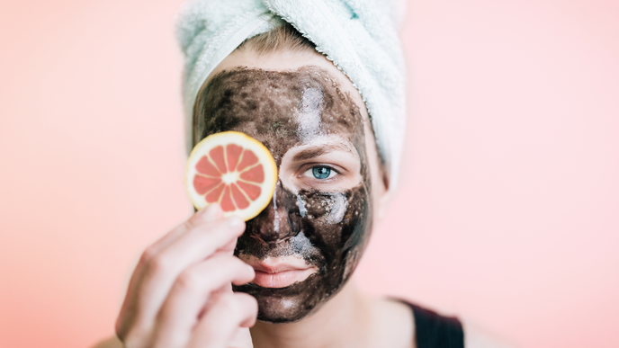 Aktivkohle: So gefährlich ist das Beauty-Wunder wirklich