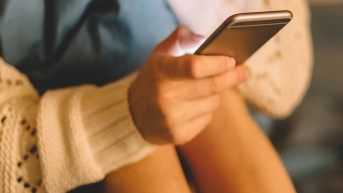 Tinder verrät: So tickt dein Sternzeichen im Winter-Dating