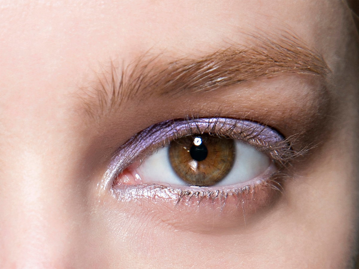 braune-augen-lila